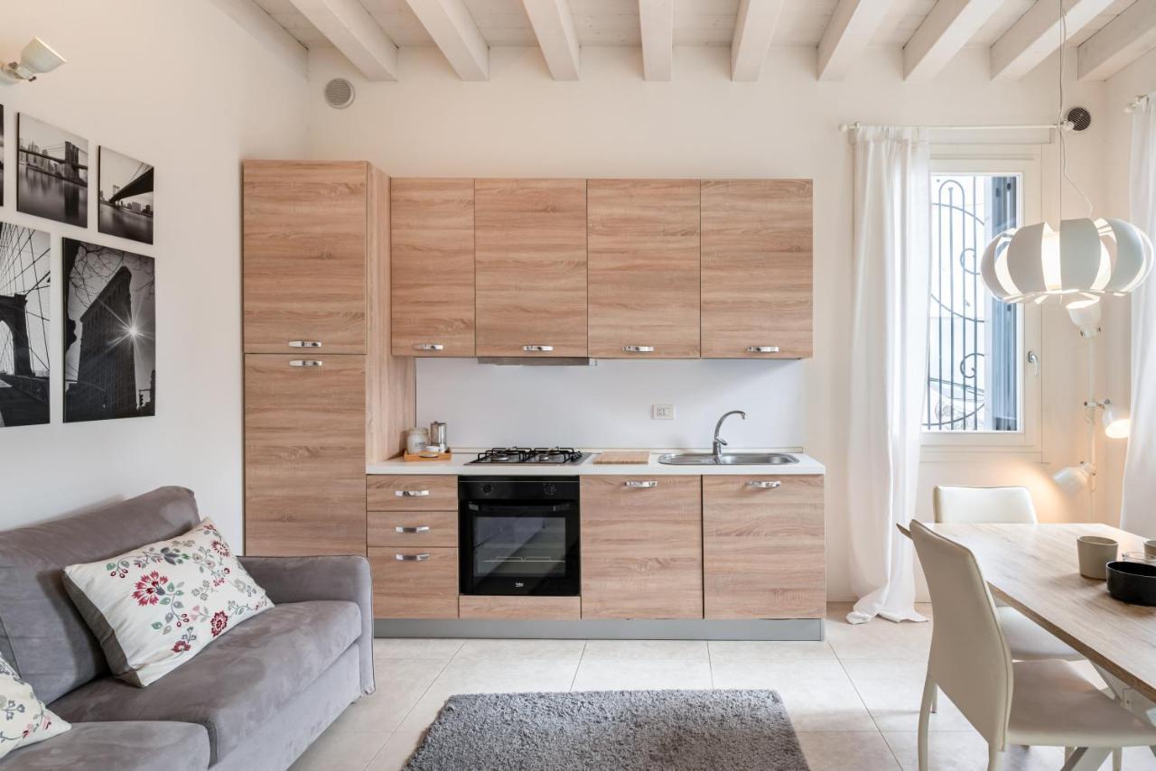Corte Cappuccina 14 Elegant Apt Con Parcheggio! Padova Exterior photo
